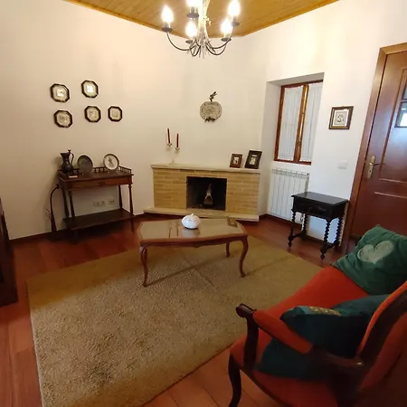 Holiday home Casa Cantelas Batalha